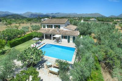 Villa La Vinya Gran by Villa Plus