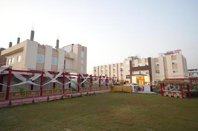 DIVINE HOTEL AND RESORTS