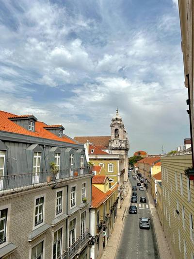 Embassy Arriaga Private Elegance Rooms in Stylish Shared Apartment