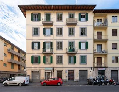 Via Taddeo Alderotti, 85 - Elegant Apartment in Careggi, Near Hospital, University & Tram Morgagni - Florence Charming Apartments