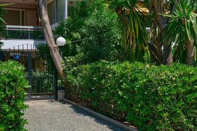 Gly3 65m2 sunshine oasis in Glyfada
