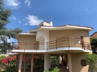 Villa Marika