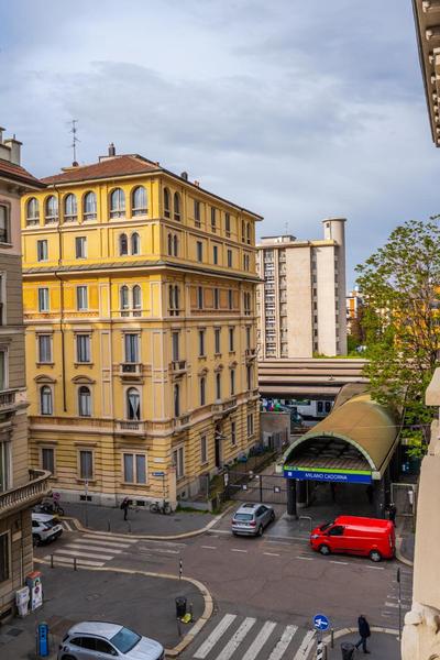 Spacious Apartment in Central Milan Next to Metro