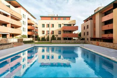 Nice & spacious Flat with Pool near Fenals Beach
