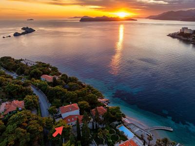 Piccola Red Studio - 50m from the beach