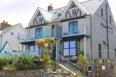 Outlaw's Guest House