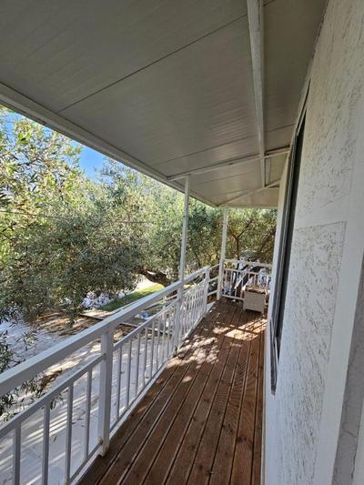 SEA bed and restaurant