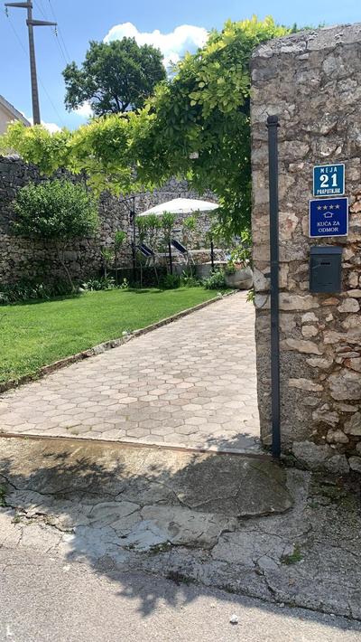 Amazing,full privacy holiday home with swimming pool l & hot tub