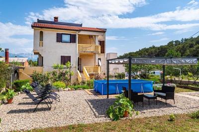 Sea & Mountain View By Apartment Brane
