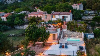 House Dida Mate - cozy house in nature with heated pool