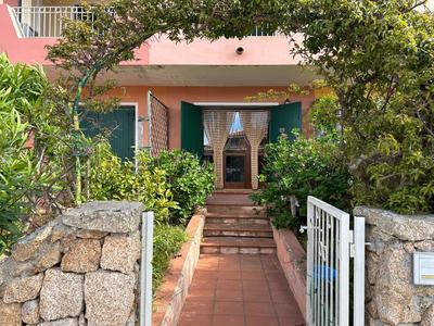 Appartamento giardino Palau Viale degli ulivi, 7