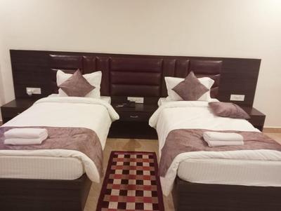Hotel Leela Galaxy