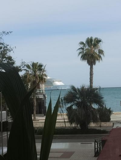 Terraza frente al mar