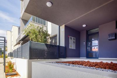 Lux Oliva Apartment with whirlpool and FREE parking