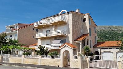 Apartman OLI