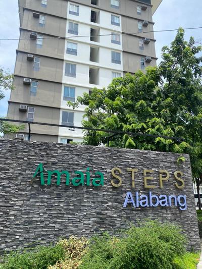 Cozy & Minimalist Room at Amaia Steps Alabang
