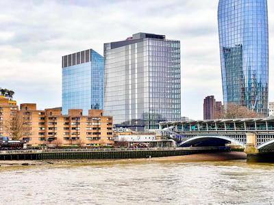 Great River Thames View Entire Apartment in The Most Central London