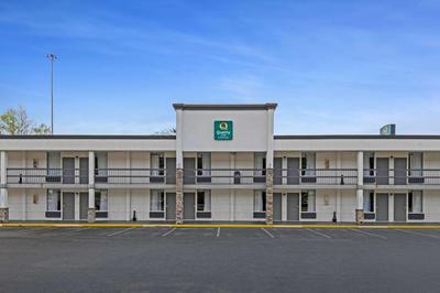 Quality Inn Dalton East