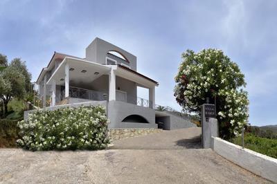 Villa Raks
