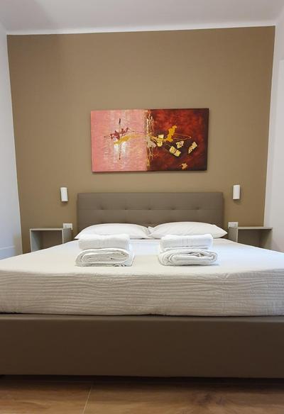 Iris Apartment Qsella