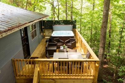 Tranquil & Stylish, Wineries, Hiking, 8min to Town