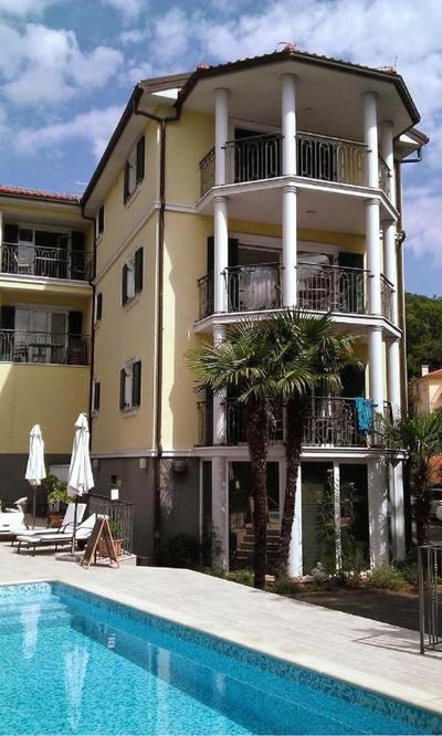 Nautico apartment with swimming pool