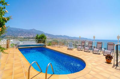 Mirador de Punta Lara by Casasol