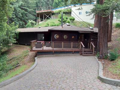 Redwood Retreat walk to downtown Mt Tam Muir Woods
