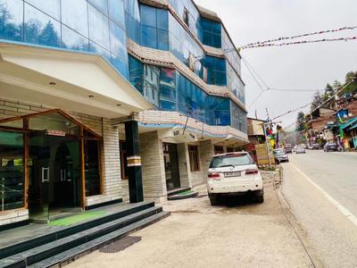 Nadi Kinare , Mall Road Manali - A Riverside Resort