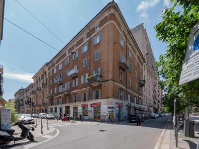 I Host Apartment - Cesare da Sesto 23