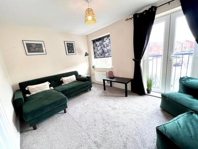 4 Bedroom House Spacious Free Parking, #1 Location