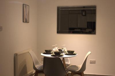 Elegant Room in St Albans