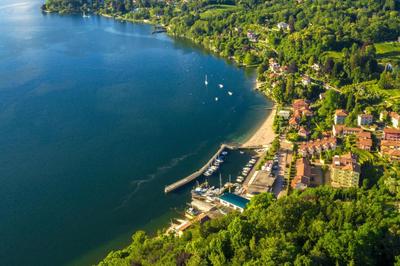 Casa Fiorita Pool and Lake - Happy Rentals