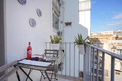 GuestHost - Porta Levante Gleeful Apartment