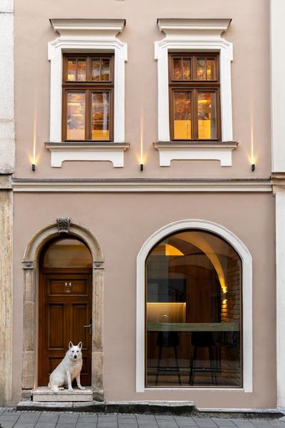 White Wolf Boutique Apartments