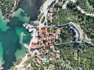 Castri illius maris