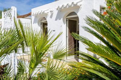 Luxury Villa Sea Front With Pool