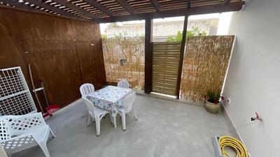 "Appartamento rosa" Nice apartment with parking, courtyard, terrace and garden