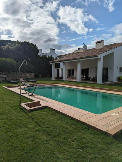 Luxurious, modern, golfers paradise villa in Sotogrande