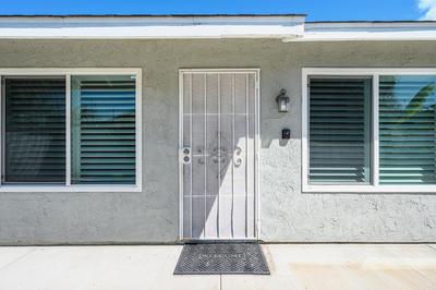 Mins to Disney Chic 3BR with Arcade