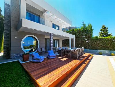 Luxurious 4-Bedroom Villa with Private Pool in Kassandra, Halkidiki