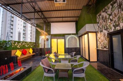 Orsom Stays Sassy - Sector 42