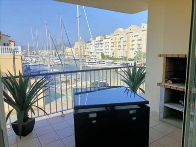 Comfortable apartment with sea view in Empuriabrava 60 m²