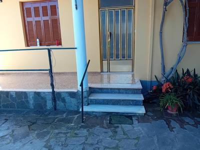 Traditional house in Aigio