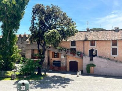Airport FCO, Ostia antica - Livio's home