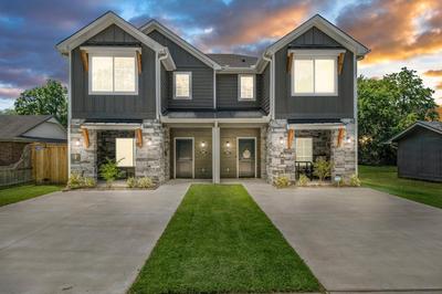 The Rose Retreat - Walk to the Broken Arrow Rose District