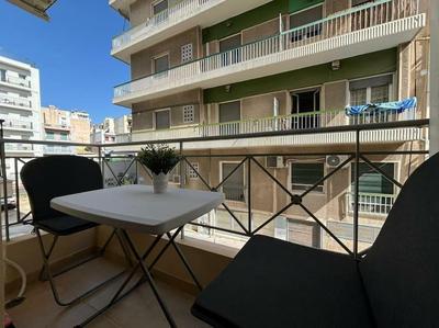 Central Apartment 2' from Metro station