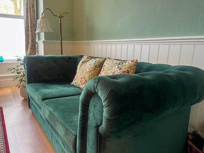 Luxury 1 Bedroom Apartment in Southend w Parking