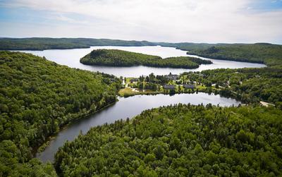 Auberge du Lac-à-l'Eau-Claire