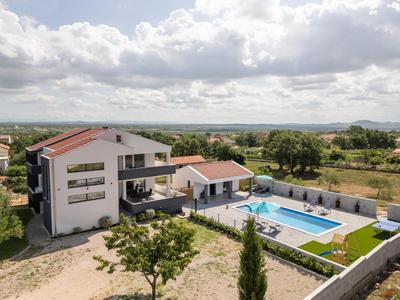 Villa Zeleni gaj ZadarVillas